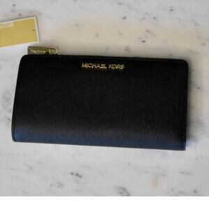 Michael Kors Jet Set black continental wallet